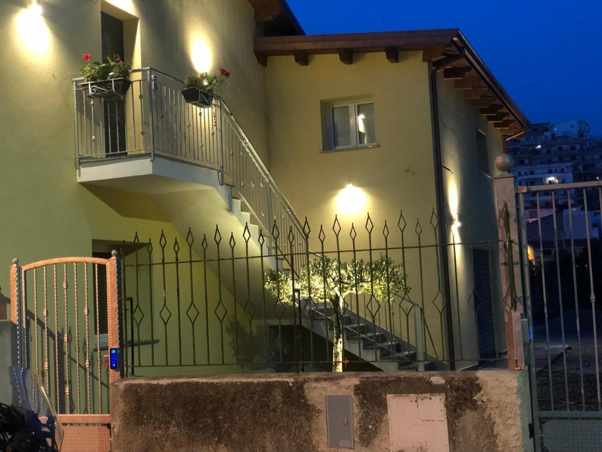 Civico 33 Bed & Breakfast Scalea Luaran gambar